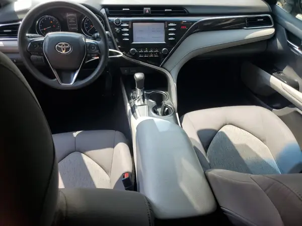 4T1B11HK1JU153560 2018 TOYOTA CAMRY - Image 8