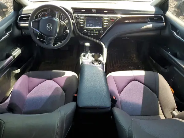 4T1B11HK1JU501888 2018 TOYOTA CAMRY - Image 8