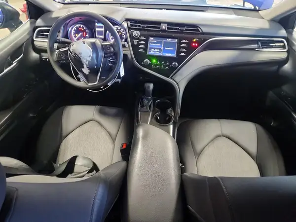 4T1B11HK1JU502216 2018 TOYOTA CAMRY - Image 8