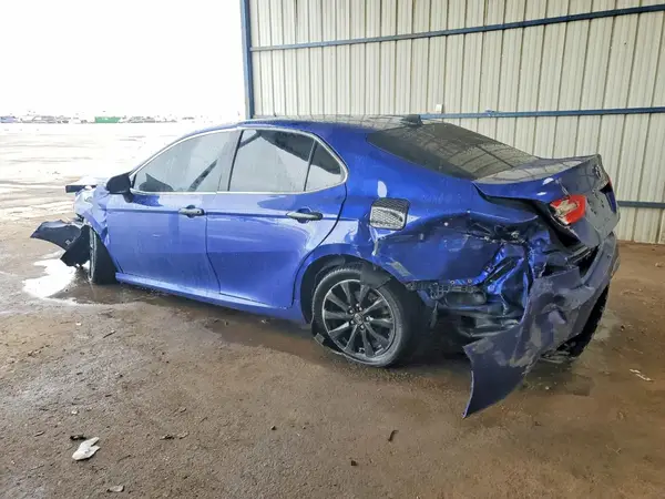 4T1B11HK1JU502281 2018 TOYOTA CAMRY - Image 2