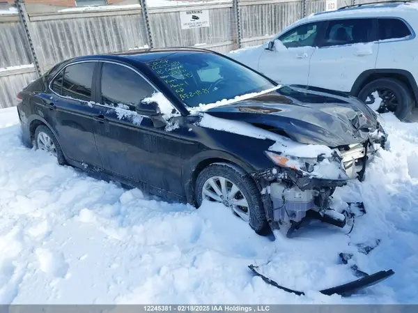 4T1B11HK1JU503141 2018 TOYOTA CAMRY - Image 1