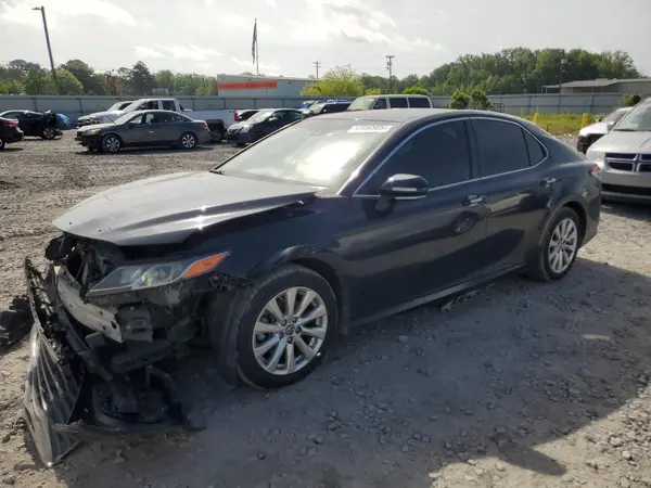 4T1B11HK1JU503513 2018 TOYOTA CAMRY - Image 1