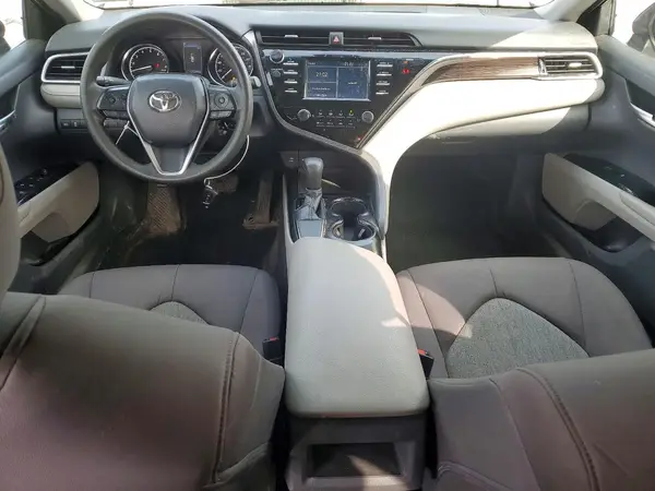4T1B11HK1JU504631 2018 TOYOTA CAMRY - Image 8
