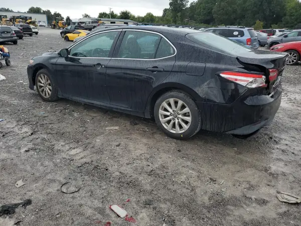 4T1B11HK1JU507366 2018 TOYOTA CAMRY - Image 2