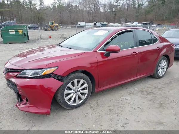 4T1B11HK1JU507691 2018 TOYOTA CAMRY - Image 2