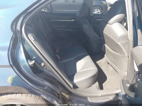 4T1B11HK1JU507819 2018 TOYOTA CAMRY - Image 8