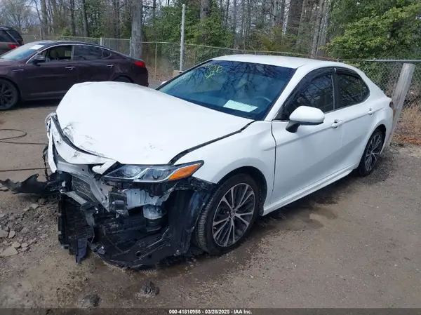 4T1B11HK1JU508405 2018 TOYOTA CAMRY - Image 2