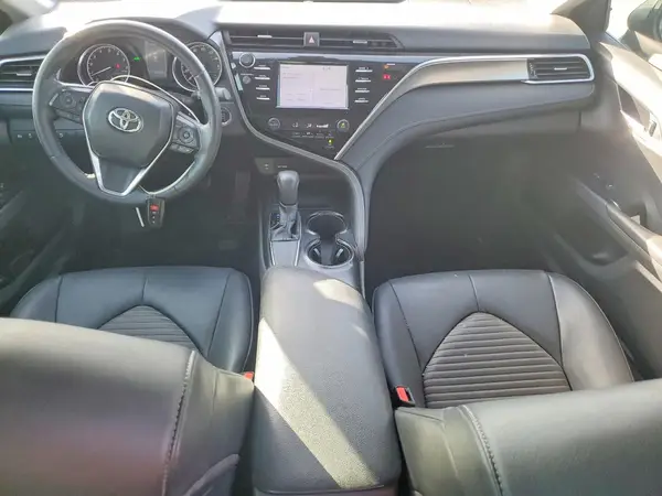 4T1B11HK1JU510879 2018 TOYOTA CAMRY - Image 8
