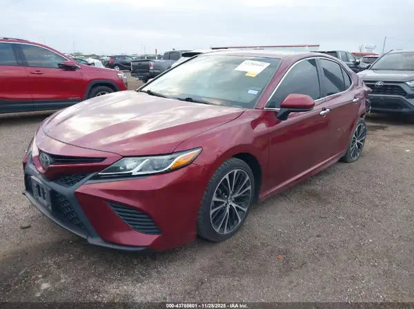 4T1B11HK1JU512552 2018 TOYOTA CAMRY - Image 2