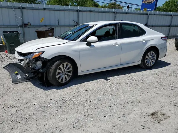 4T1B11HK1JU513118 2018 TOYOTA CAMRY - Image 1