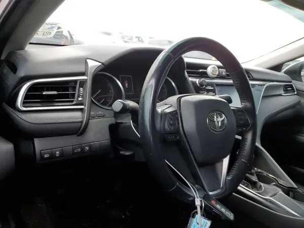 4T1B11HK1JU513460 2018 TOYOTA CAMRY - Image 8