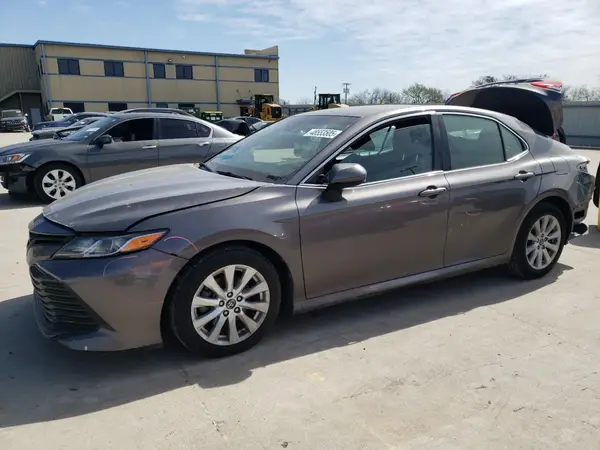 4T1B11HK1JU515273 2018 TOYOTA CAMRY - Image 1