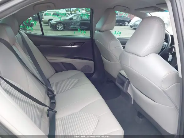 4T1B11HK1JU515810 2018 TOYOTA CAMRY - Image 8