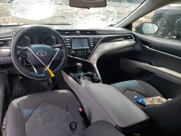 4T1B11HK1JU518612 2018 TOYOTA CAMRY - Image 8