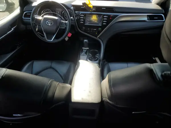 4T1B11HK1JU520103 2018 TOYOTA CAMRY - Image 8