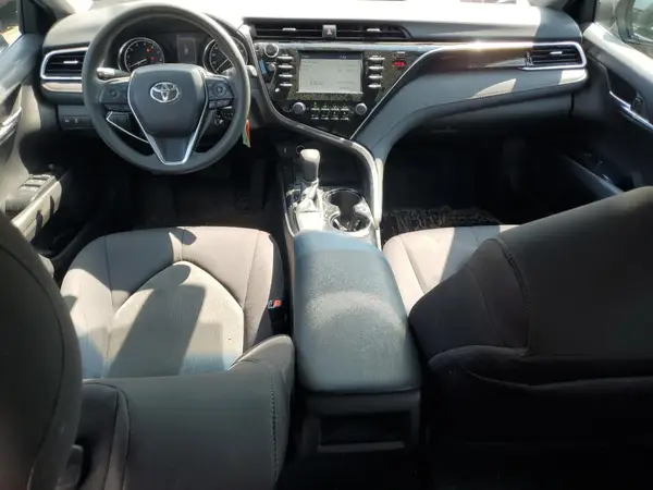 4T1B11HK1JU520411 2018 TOYOTA CAMRY - Image 8