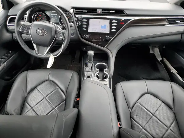 4T1B11HK1JU520893 2018 TOYOTA CAMRY - Image 8