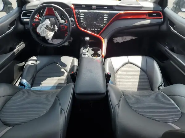 4T1B11HK1JU521798 2018 TOYOTA CAMRY - Image 8