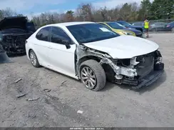 4T1B11HK1JU521915 2018 TOYOTA CAMRY