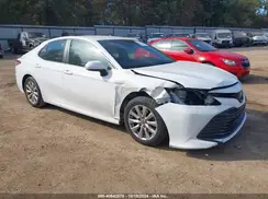 4T1B11HK1JU523180 2018 TOYOTA CAMRY