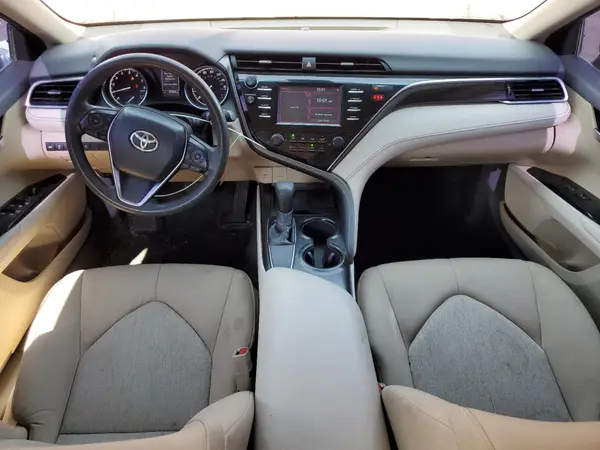 4T1B11HK1JU523583 2018 TOYOTA CAMRY - Image 8
