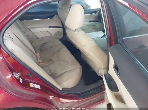 4T1B11HK1JU525138 2018 TOYOTA CAMRY - Image 8