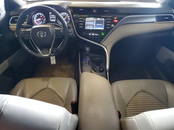 4T1B11HK1JU529044 2018 TOYOTA CAMRY - Image 8