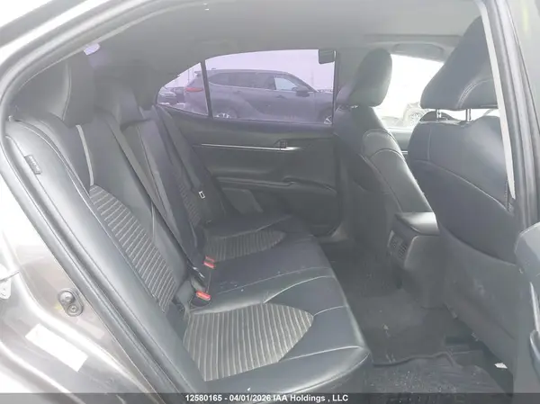 4T1B11HK1JU532705 2018 TOYOTA CAMRY - Image 8