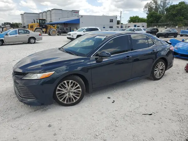 4T1B11HK1JU534065 2018 TOYOTA CAMRY - Image 1