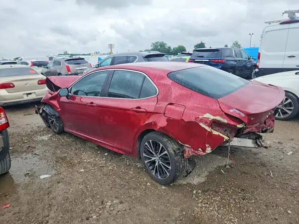 4T1B11HK1JU536026 2018 TOYOTA CAMRY - Image 2