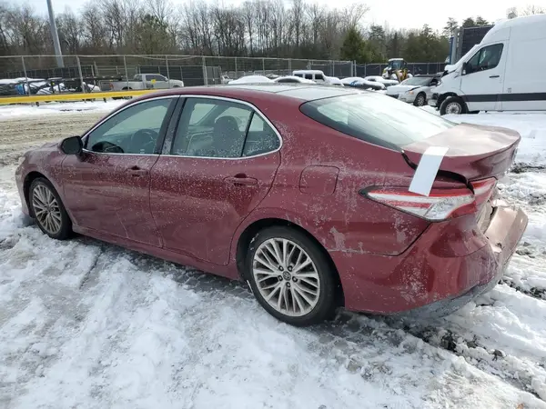 4T1B11HK1JU537788 2018 TOYOTA CAMRY - Image 2