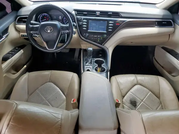 4T1B11HK1JU540495 2018 TOYOTA CAMRY - Image 8