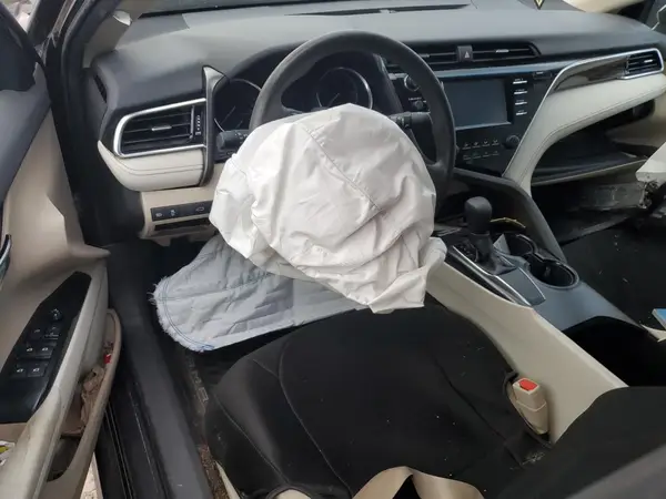 4T1B11HK1JU545440 2018 TOYOTA CAMRY - Image 8