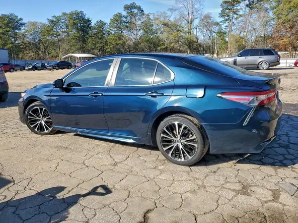4T1B11HK1JU546457 2018 TOYOTA CAMRY - Image 2
