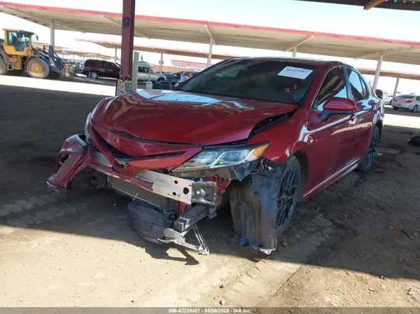 4T1B11HK1JU554896 2018 TOYOTA CAMRY - Image 2