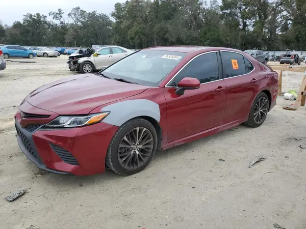 4T1B11HK1JU557877 2018 TOYOTA CAMRY - Image 1