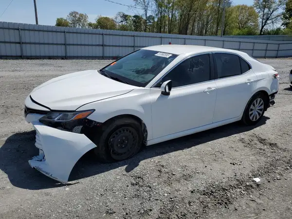 4T1B11HK1JU558642 2018 TOYOTA CAMRY - Image 1