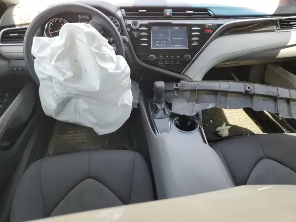 4T1B11HK1JU558642 2018 TOYOTA CAMRY - Image 8