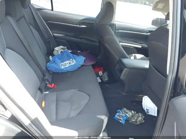 4T1B11HK1JU559113 2018 TOYOTA CAMRY - Image 8