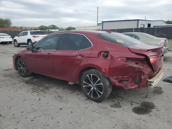 4T1B11HK1JU560164 2018 TOYOTA CAMRY - Image 2