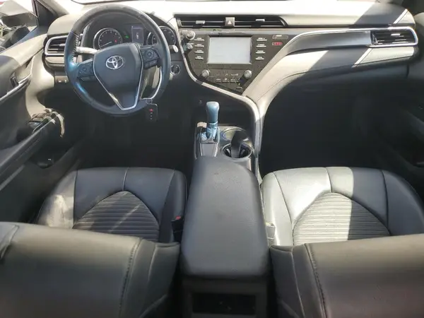 4T1B11HK1JU563906 2018 TOYOTA CAMRY - Image 8