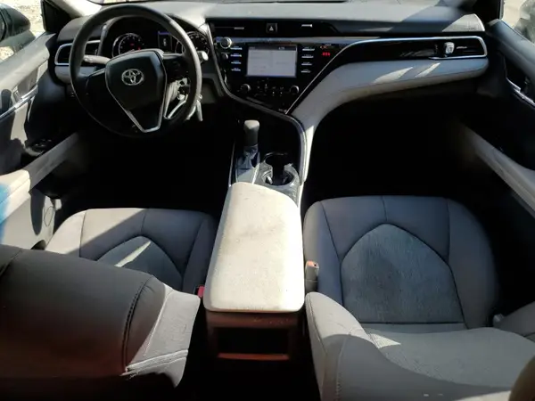 4T1B11HK1JU564165 2018 TOYOTA CAMRY - Image 8