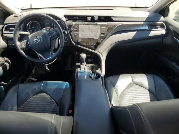 4T1B11HK1JU566532 2018 TOYOTA CAMRY - Image 8