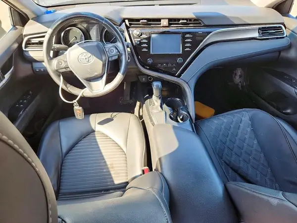 4T1B11HK1JU569172 2018 TOYOTA CAMRY - Image 8