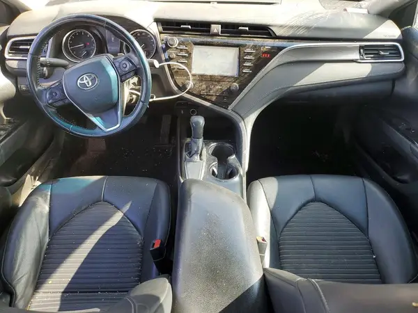 4T1B11HK1JU574176 2018 TOYOTA CAMRY - Image 8
