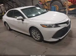 4T1B11HK1JU575229 2018 TOYOTA CAMRY