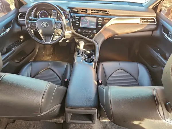 4T1B11HK1JU576512 2018 TOYOTA CAMRY - Image 8