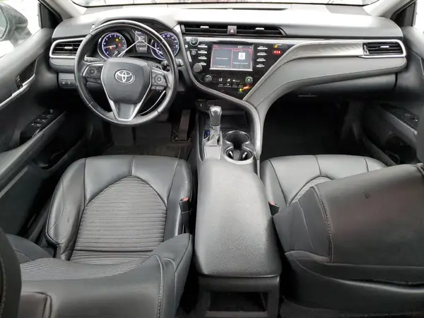 4T1B11HK1JU579118 2018 TOYOTA CAMRY - Image 8