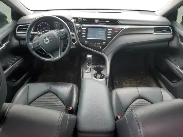 4T1B11HK1JU580804 2018 TOYOTA CAMRY - Image 8