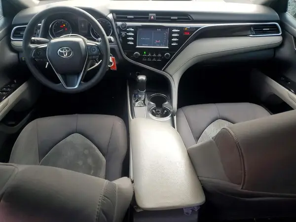4T1B11HK1JU581869 2018 TOYOTA CAMRY - Image 8